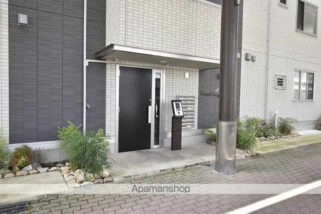 グランドコート堤町の玄関写真