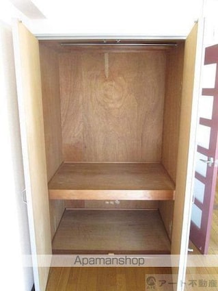 キャッスルエアポート[1K/30.24m2]の収納