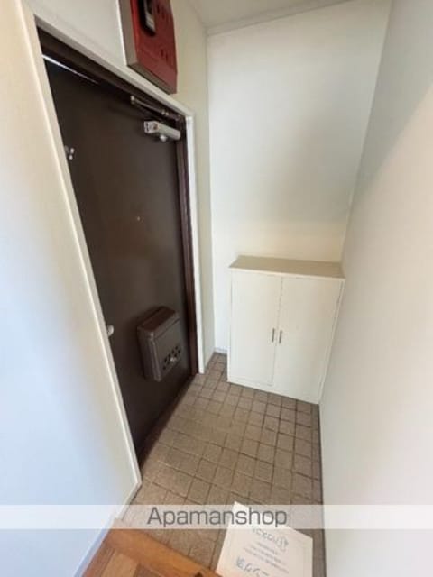 石田ハイツ[2LDK/50.65m2]の玄関