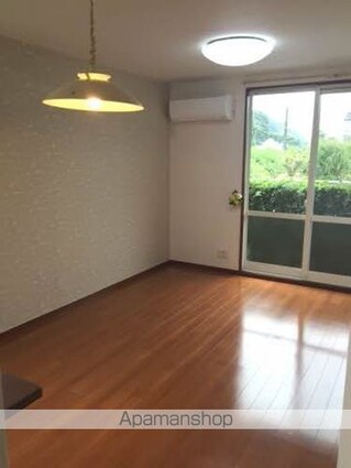 山口県周南市大字栗屋字塩田[2LDK/50.78m2]のリビング・居間