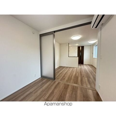 NEUENHEIMの内装写真