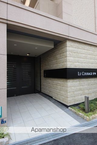 ル・クラージュ室町の玄関写真