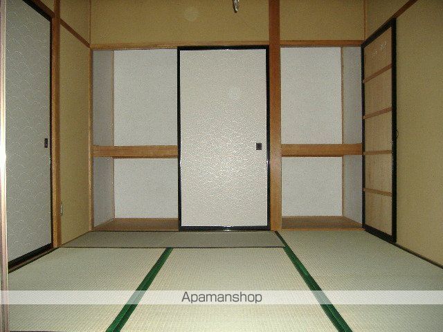 両島井口アパートの内装写真