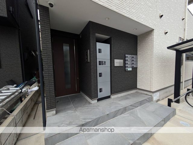 REGALESTーS 中筋の玄関写真