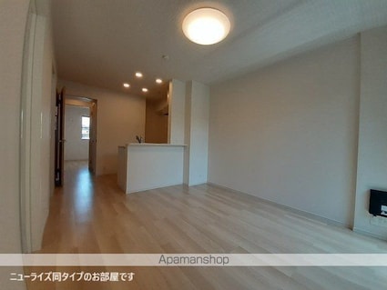 ラ・レコルト宇多津Ⅱ[2LDK/50.53m2]のリビング・居間