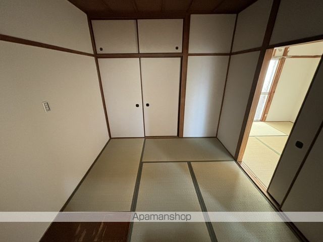 小西第一住宅の内装写真