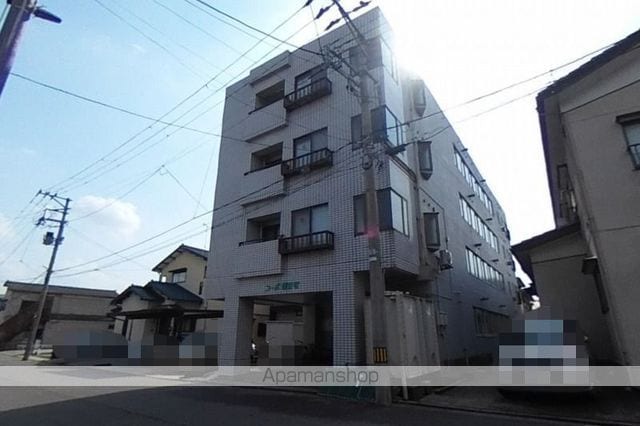 コーポ寄附町の外観写真