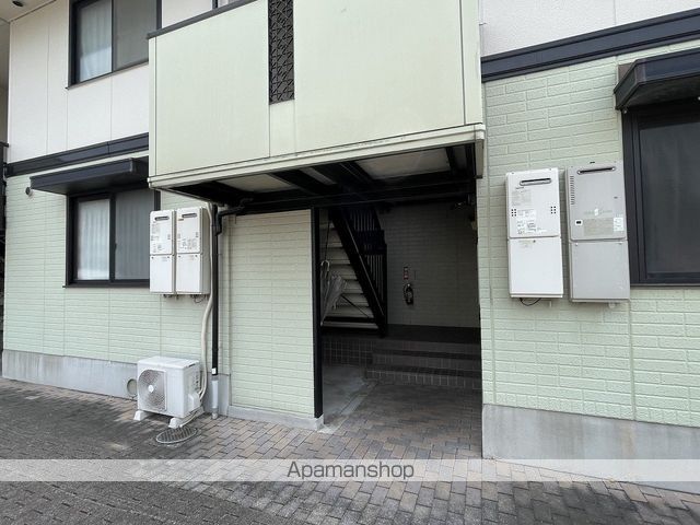クレールイーストあかしげの玄関写真