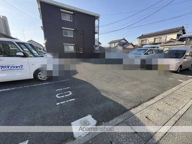 クレーバーマンションの外観写真