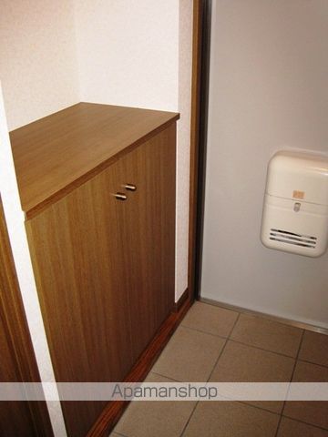 セルリア大橋の内装写真