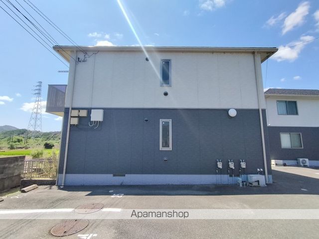 メルカート E棟の外観写真
