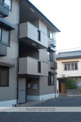 高島マンションの外観写真