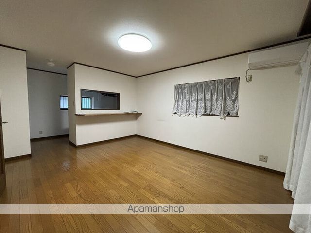 船橋市夏見1丁目戸建ての内装写真