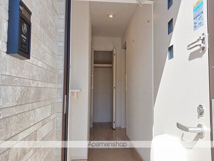 グランドハウス上駒沢[1LDK/50.03m2]の玄関