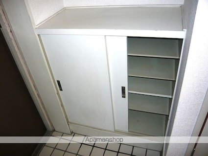 イーマックス柏崎[2LDK/50.68m2]の収納