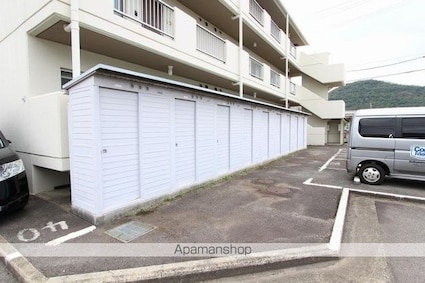香川県高松市花ノ宮町２丁目[2SLDK/66.56m2]の共用部3