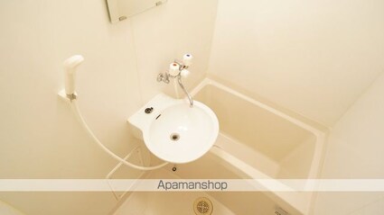 レオパレスＳＯＬＵＴＩＯＮＳ[1K/22.35m2]のバス