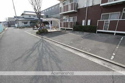 香川県高松市郷東町[2DK/40.04m2]の駐車場