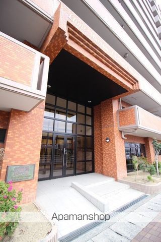 ライオンズマンション岡山南の玄関写真