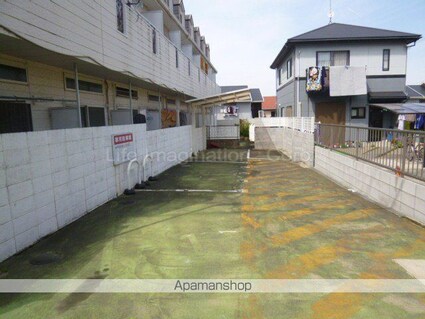 ハイム西川瀬田[1K/19m2]の駐車場