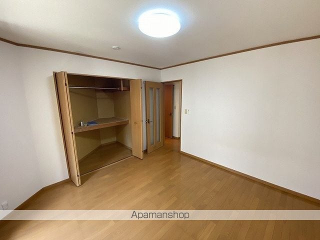 ロイヤルコート浜松町の内装写真