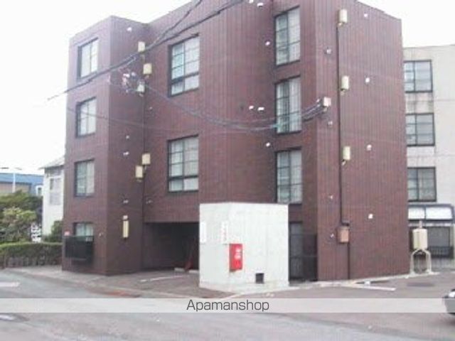 アルファアパル大倉の外観写真