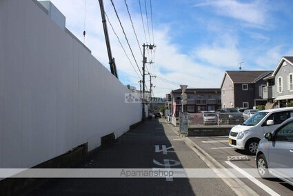 ラ・ローザ[2LDK/56.2m2]の周辺2