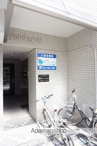 パルフェ八坂の玄関写真