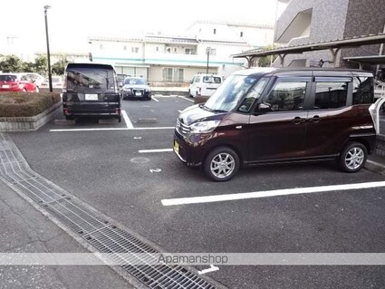 東京都昭島市松原町２丁目[3LDK/80.96m2]の駐車場
