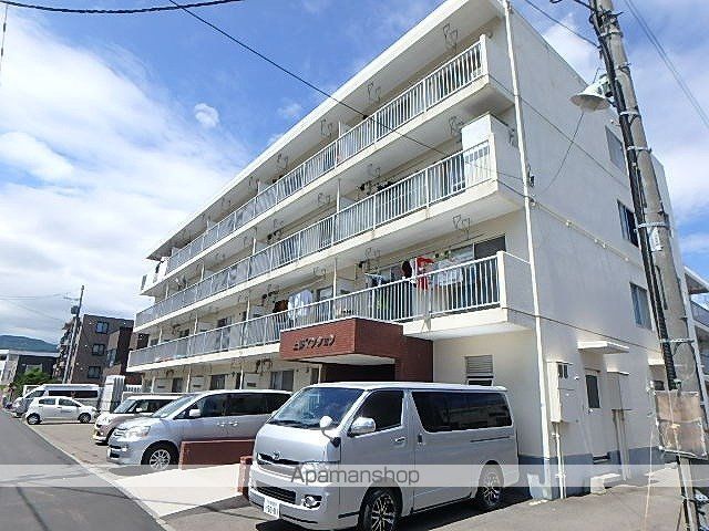 上野マンションの外観写真
