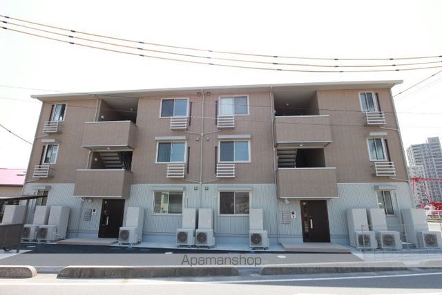 ウィルコート小郡三軒屋町 A棟の外観写真