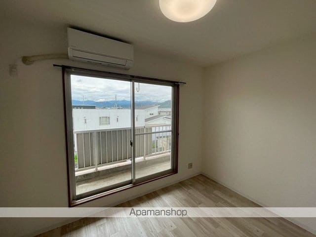 シャリテ国府の内装写真