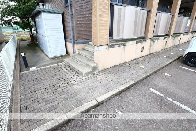 パークサイド鞍月の玄関写真