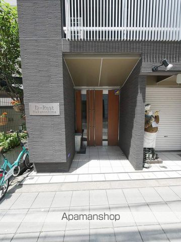 D−REST NAKANOSHIMAの玄関写真