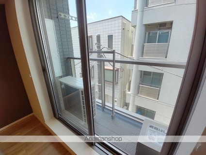 ｍｉｃ　ＳＥＮＫＡＷＡ[1LDK/40m2]のバルコニー