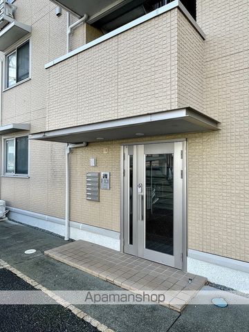 ソレイユエトワールの玄関写真