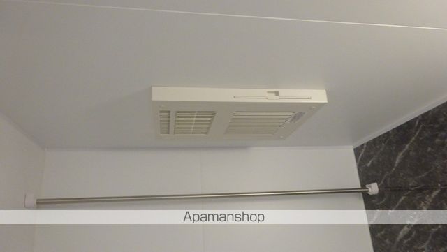 FIRSTの内装写真