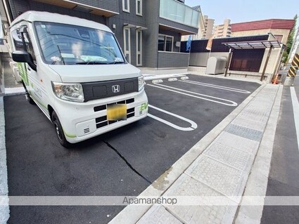 グリシーナヴァッレ[2LDK/62.74m2]の駐車場