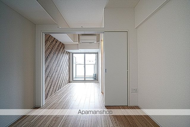 セレニテ東梅田アリエの内装写真