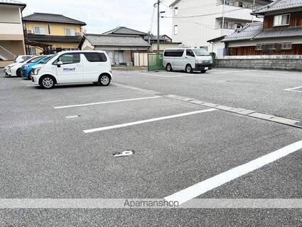 ＫＫハイツ[3K/45.8m2]の駐車場