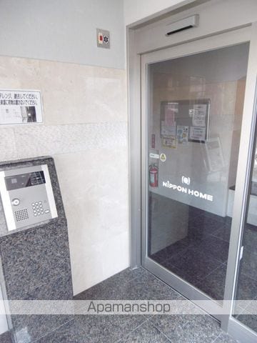パルテノン新田の玄関写真