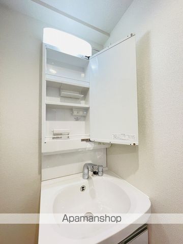 SOLメイクス新栄の内装写真
