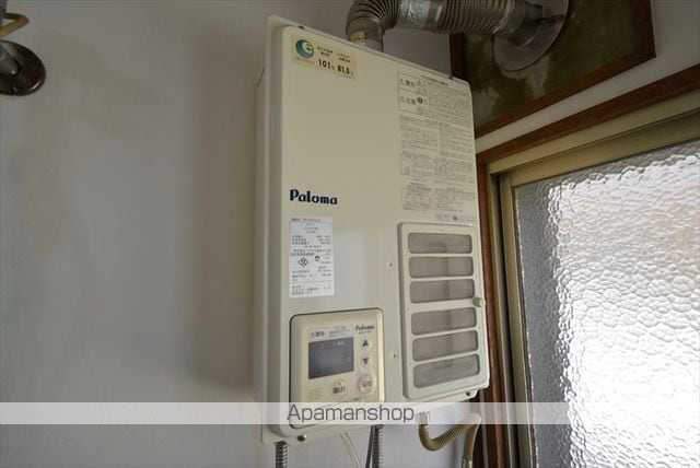 留佳マンション Aの内装写真