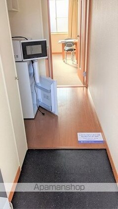 レオパレスアンソレイエ[1K/23.18m2]の玄関