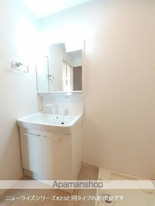 ロッソ・コルサ　Ⅰ[1LDK/50.01m2]の洗面所