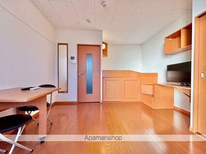 レオパレスレスポワール[1K/23.18m2]のリビング・居間1