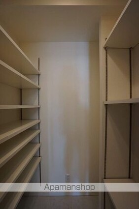 グランカーサ上前津（カミマエヅ）[3LDK/75.07m2]の収納