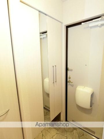 ＪＲ東海道本線 大船駅 バス乗車時間：7分 最寄りバス停で下車 徒歩3分 2階建 築19年の内装写真