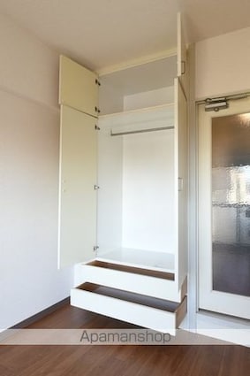 東京都杉並区上高井戸３丁目[1K/18.2m2]の収納1