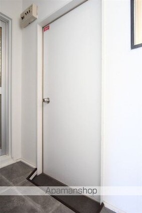 コーポ林[1R/18m2]の玄関